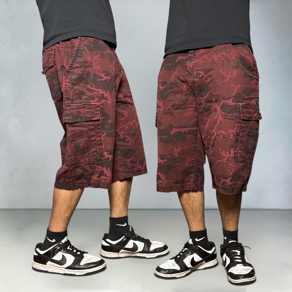 Ring of Fire Red Camo Cargo Shorts Baggy Skater Y2K Retro Size 38